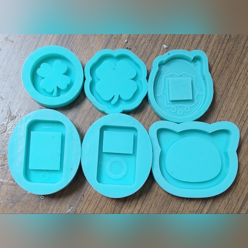 Resin Mold Destash Lot of 6 Shaker And Small Resin Molds For Epoxy Resin